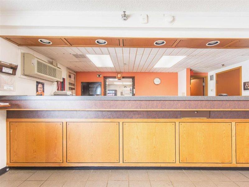 Rodeway Inn Brooklawn Екстер'єр фото