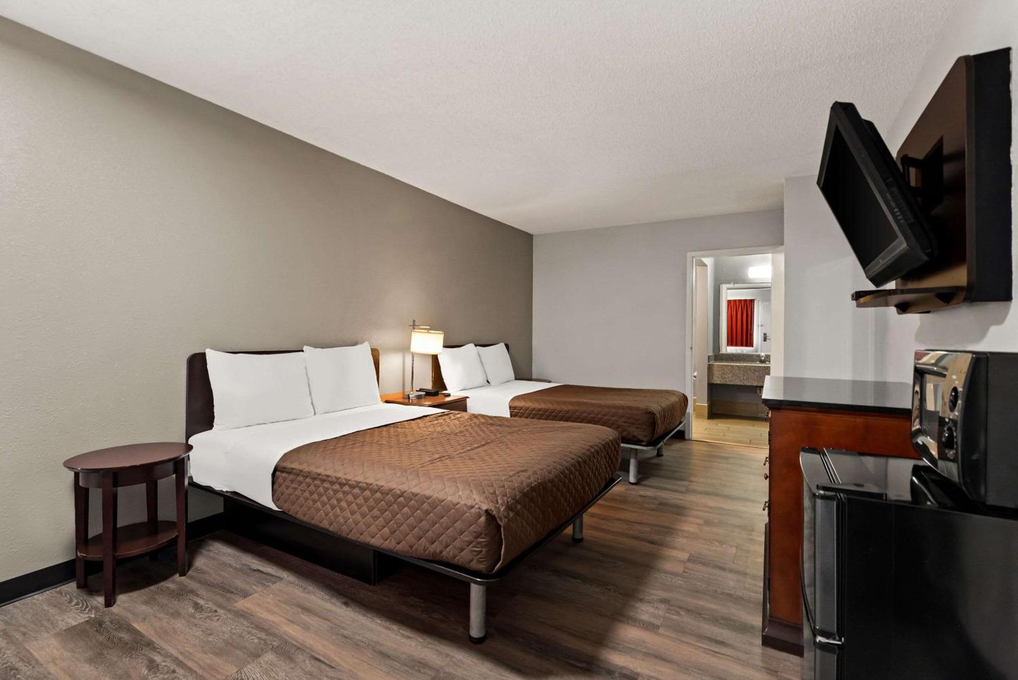 Rodeway Inn Brooklawn Екстер'єр фото