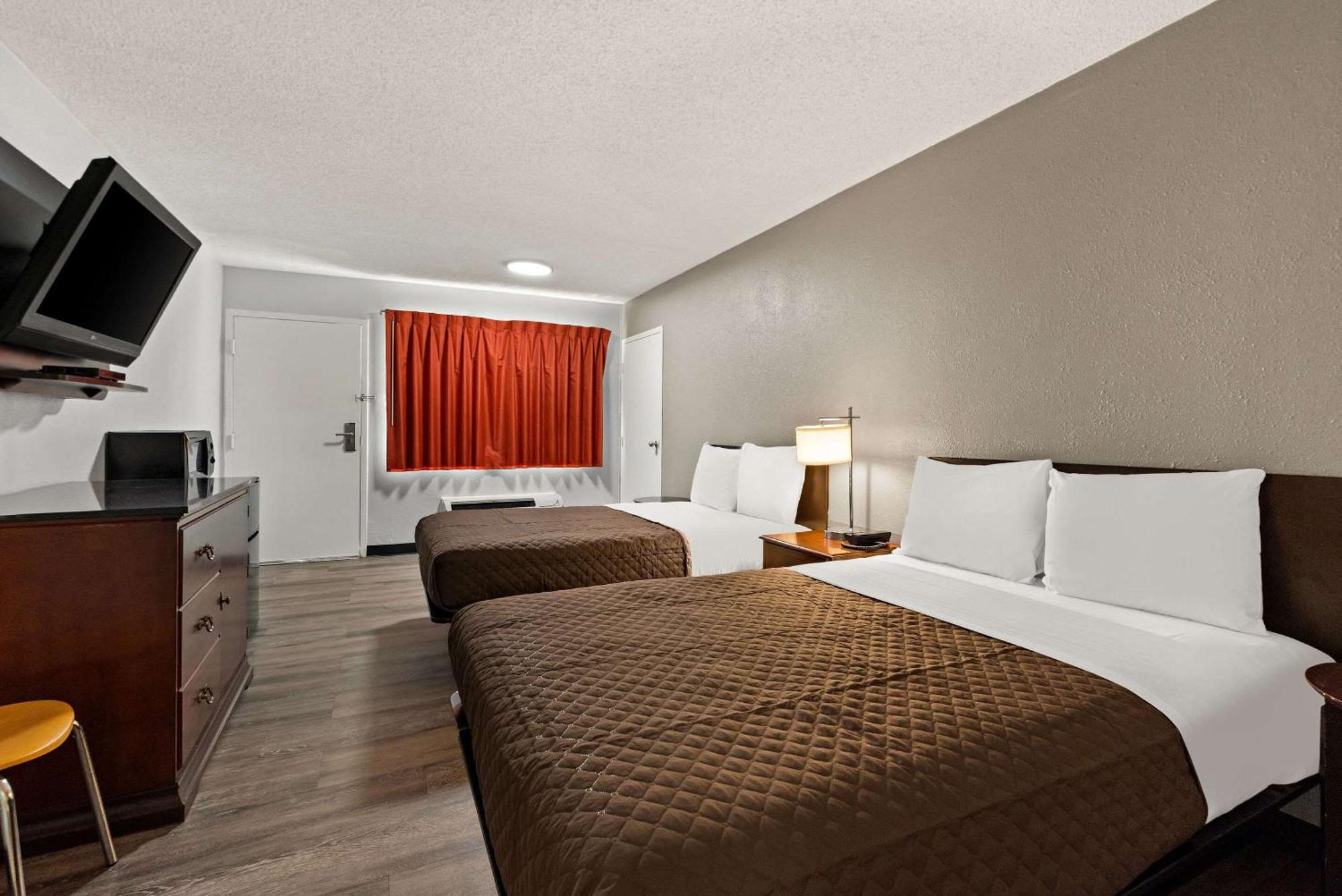 Rodeway Inn Brooklawn Екстер'єр фото