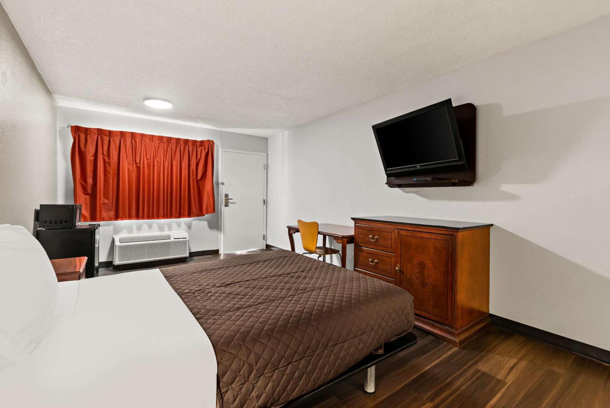 Rodeway Inn Brooklawn Екстер'єр фото
