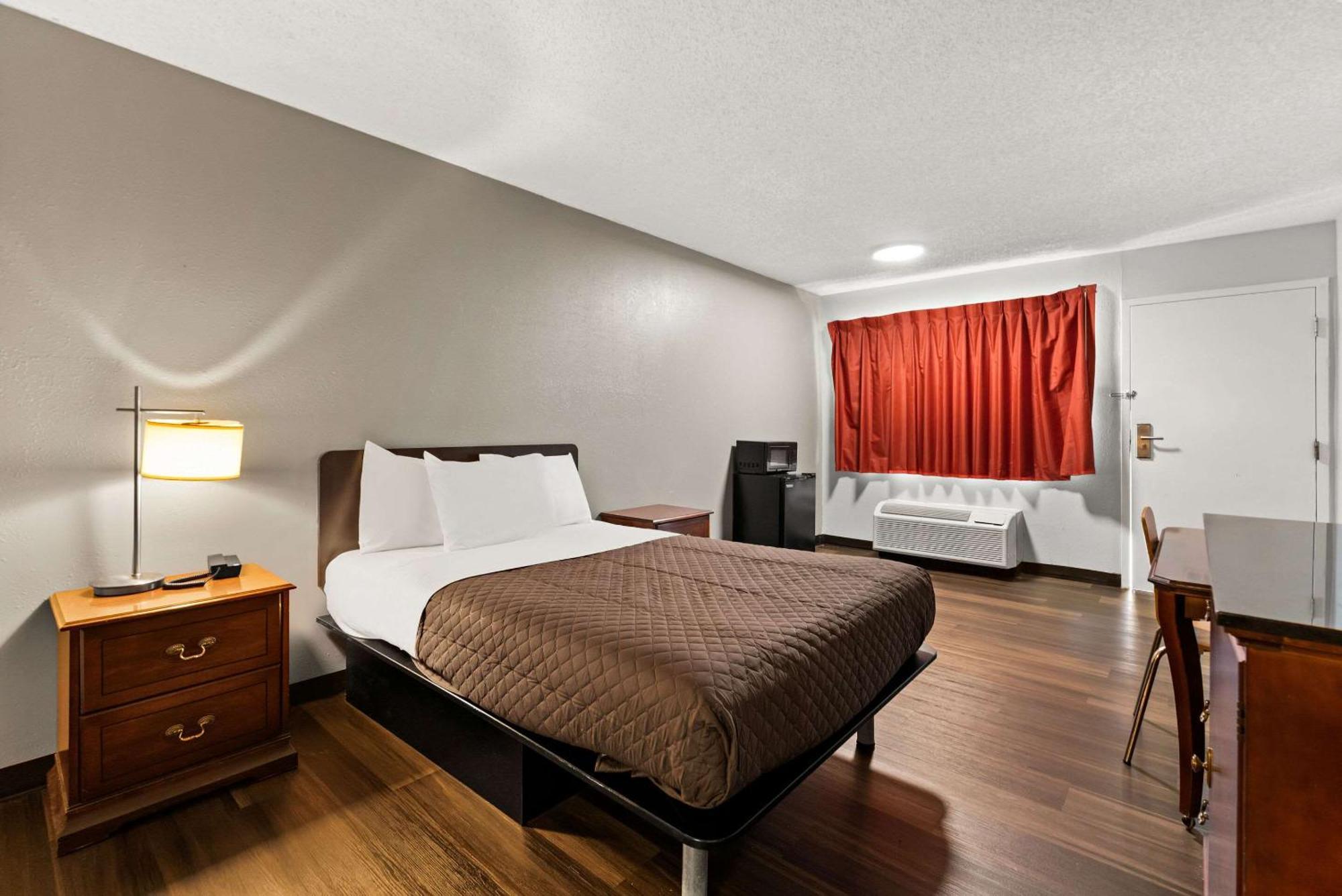 Rodeway Inn Brooklawn Екстер'єр фото